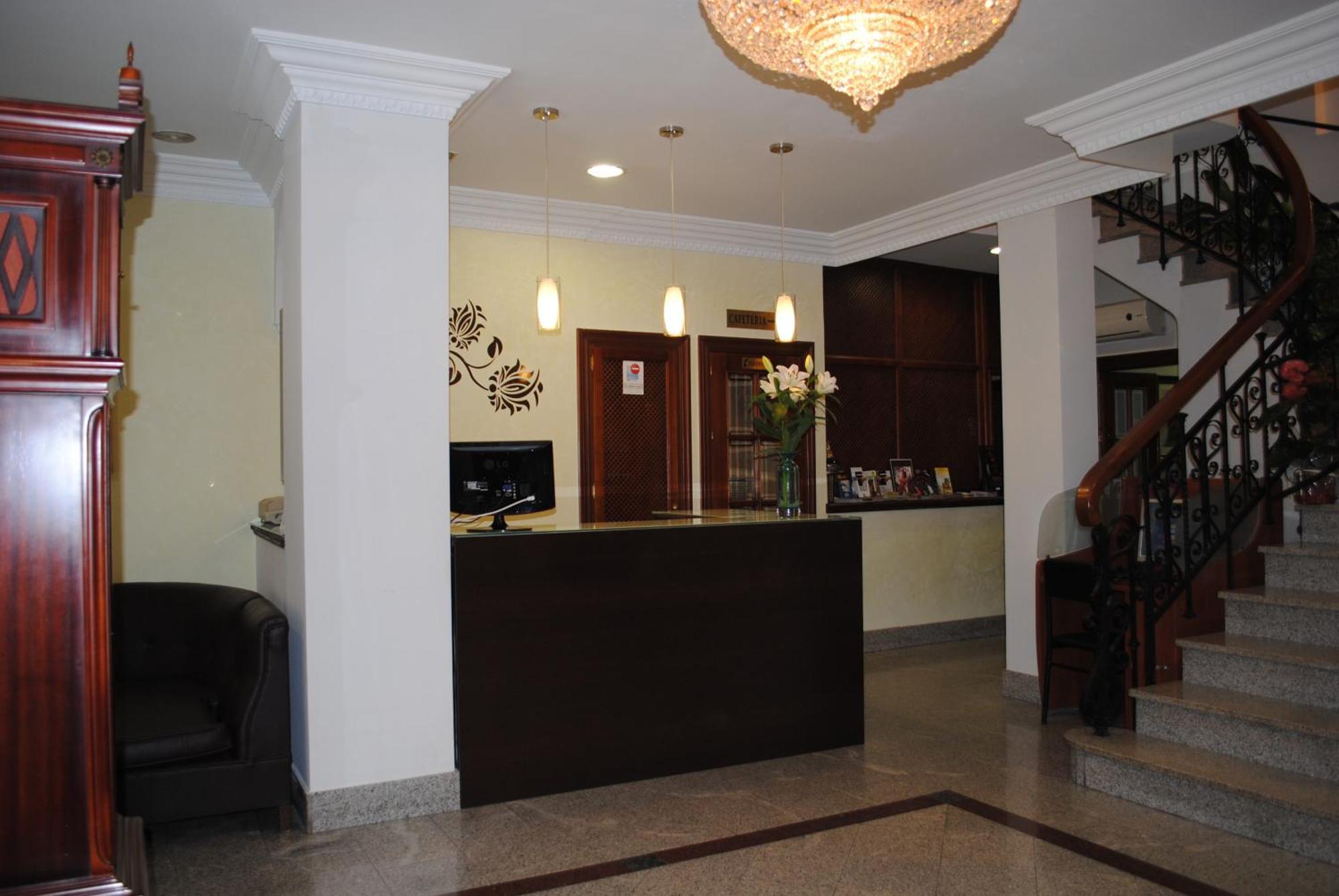 ลาส เนียเบส Hotel กรานาดา ภายนอก รูปภาพ