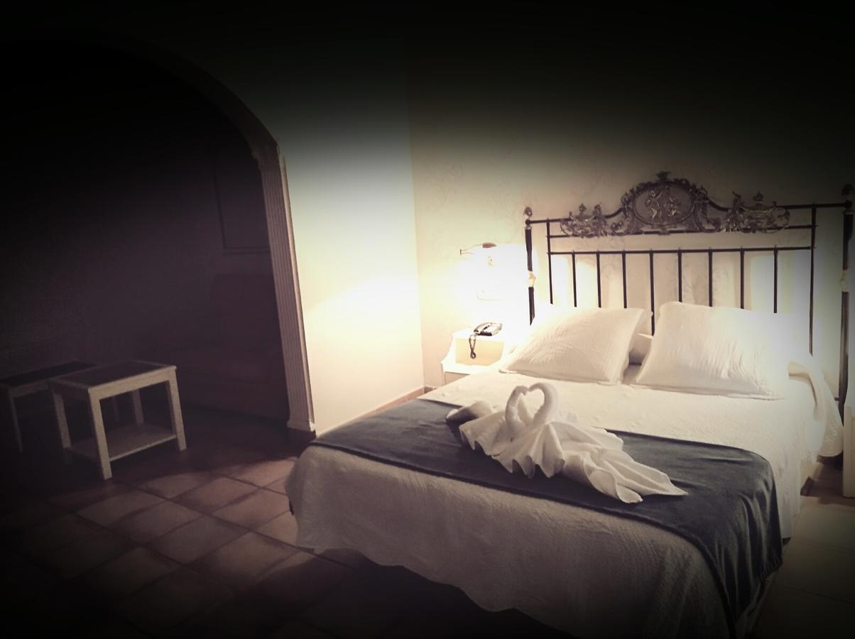 ลาส เนียเบส Hotel กรานาดา ภายนอก รูปภาพ