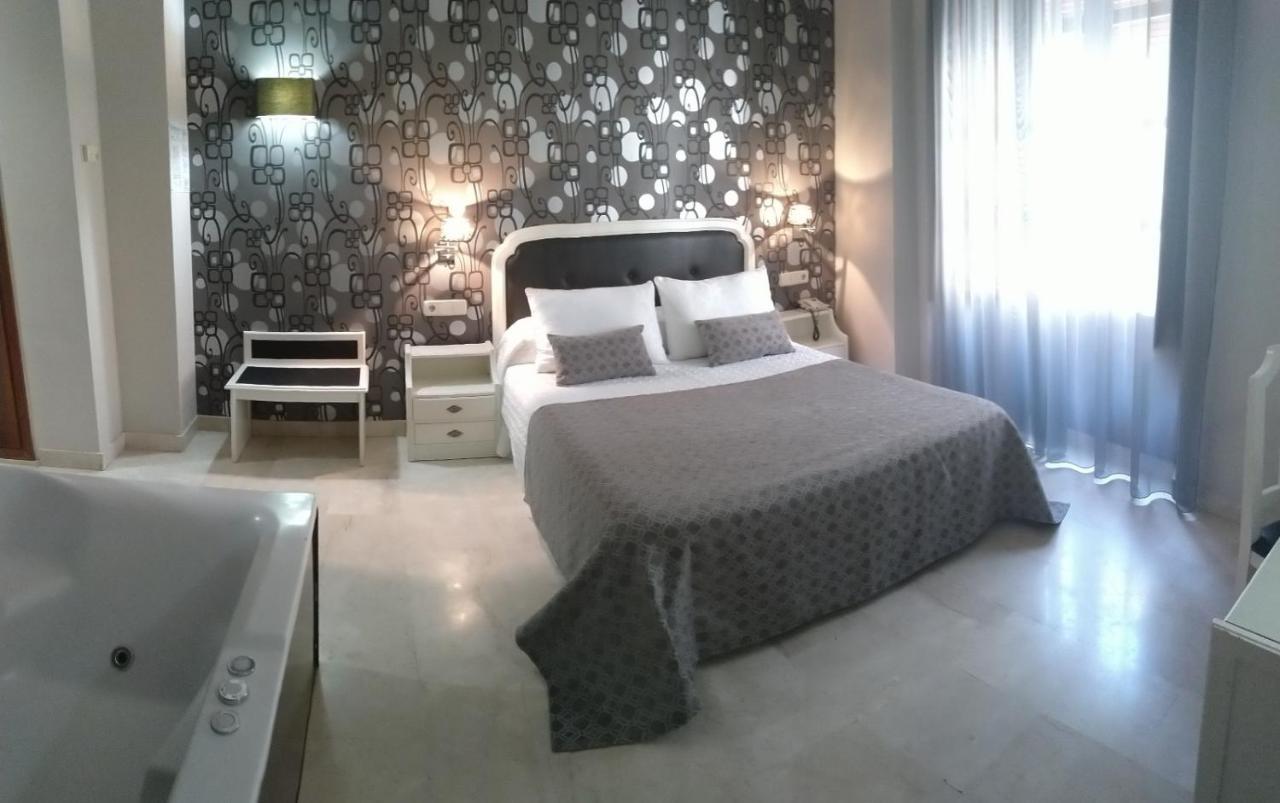 ลาส เนียเบส Hotel กรานาดา ภายนอก รูปภาพ